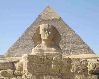 egyptian pyramid depiction